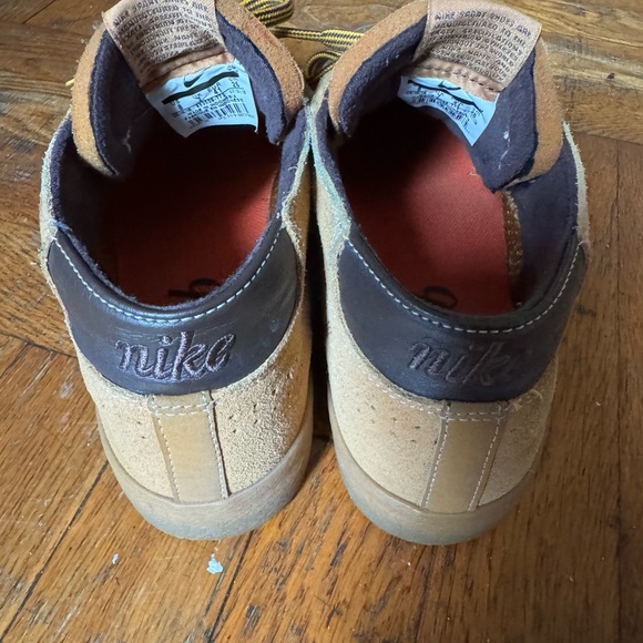 Nike - Picture 6 of 6